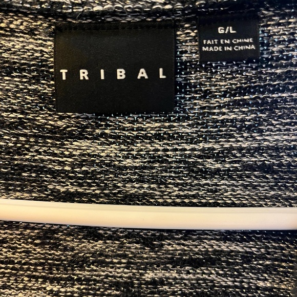 Tribal  black,white and silver sweater jacket - Picture 2 of 8